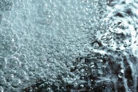 Bilde av boblende vann